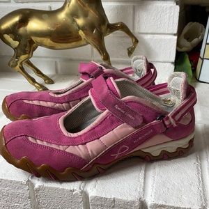 Allrounder special edition shoes